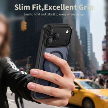 Стилен MagSafe калъф Tech-Protect MagPeak CC за iPhone 17 Pro Max. Прозрачен гръб и черна рамка.