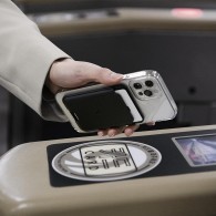 Картодържач SPIGEN VALENTINUS MAGSAFE, Черен