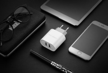 Адаптер Ugreen wall charger 2x USB 3,4A (CD104 20384), Бял