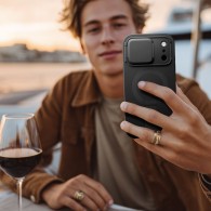 Tech-Protect Kevlar Aura MagSafe Калъф – iPhone 17 Pro (Черен)