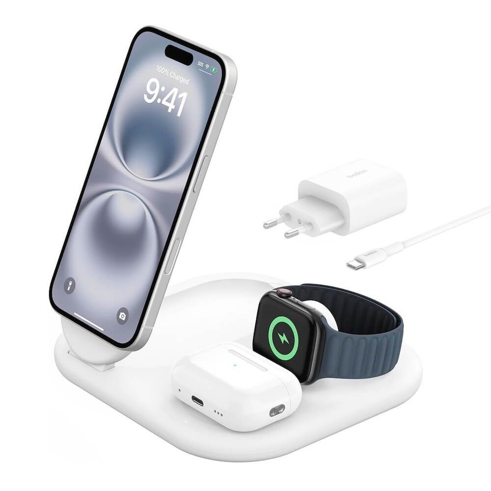 Belkin BoostCharge 3‑in‑1 Magnetic Foldable Charger – Бял